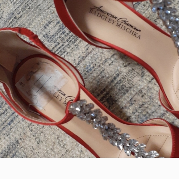 Badgley Mischka Pointed Toe High Heels - Picture 2 of 8